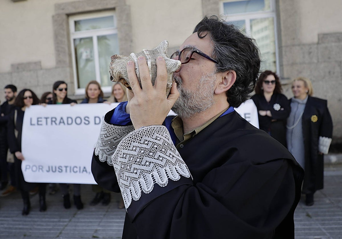 Imagen de la huelga de funcionarios de justicia el pasado febrero en Galicia