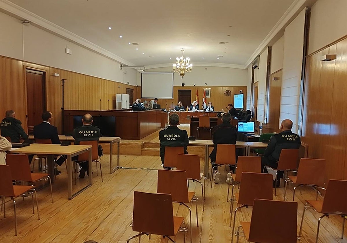Los dos acusados durante la vista oral del caso en a Audiencia Provincial de Valladolid