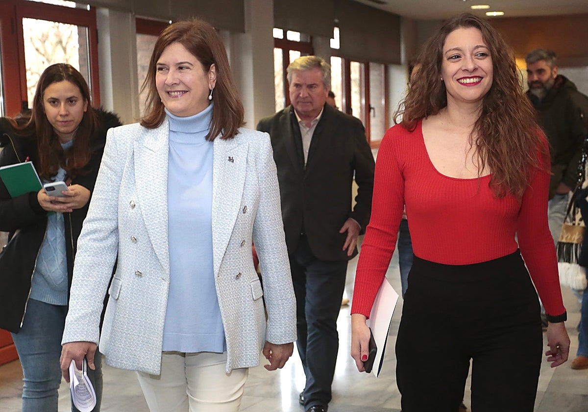 Margarita Torre junto a la presidenta del PP de León, Ester Muñoz, en una imagen de archivo