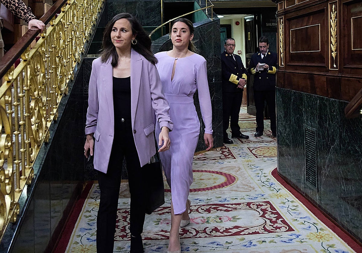Irene Montero e Ione Belarra, a su llegada este jueves al pleno del Congreso que ha aprobado la reforma de la ley del ´sí es sí'