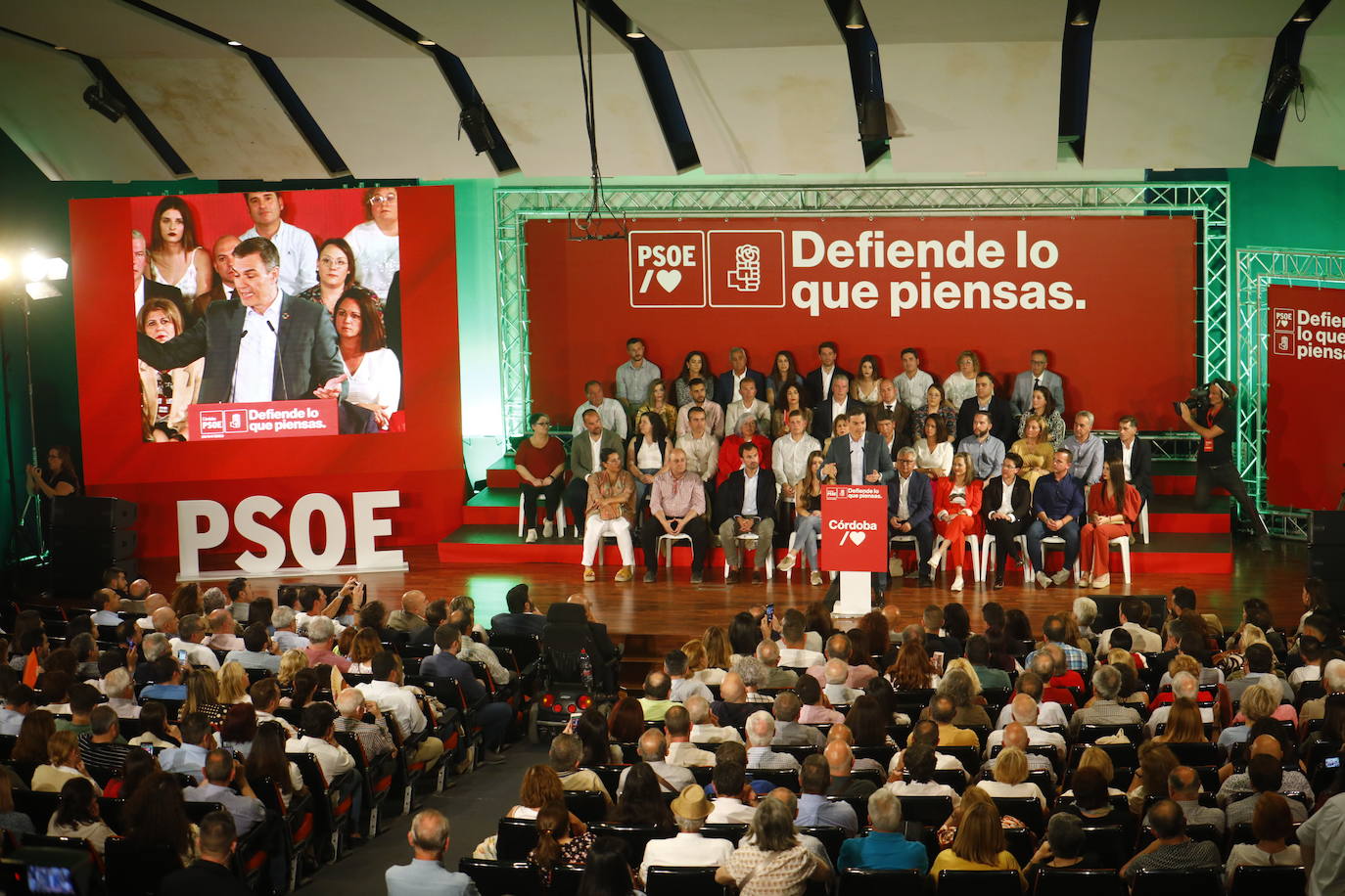 El acto de Pedro Sánchez en Córdoba, en imágenes