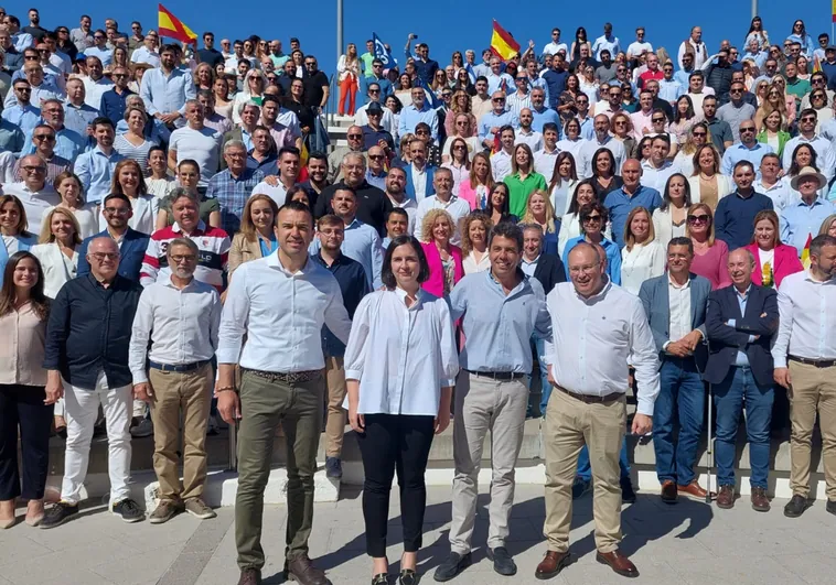 El PP presenta a sus candidatos para conseguir el 28M «el cambio que necesita Valencia»