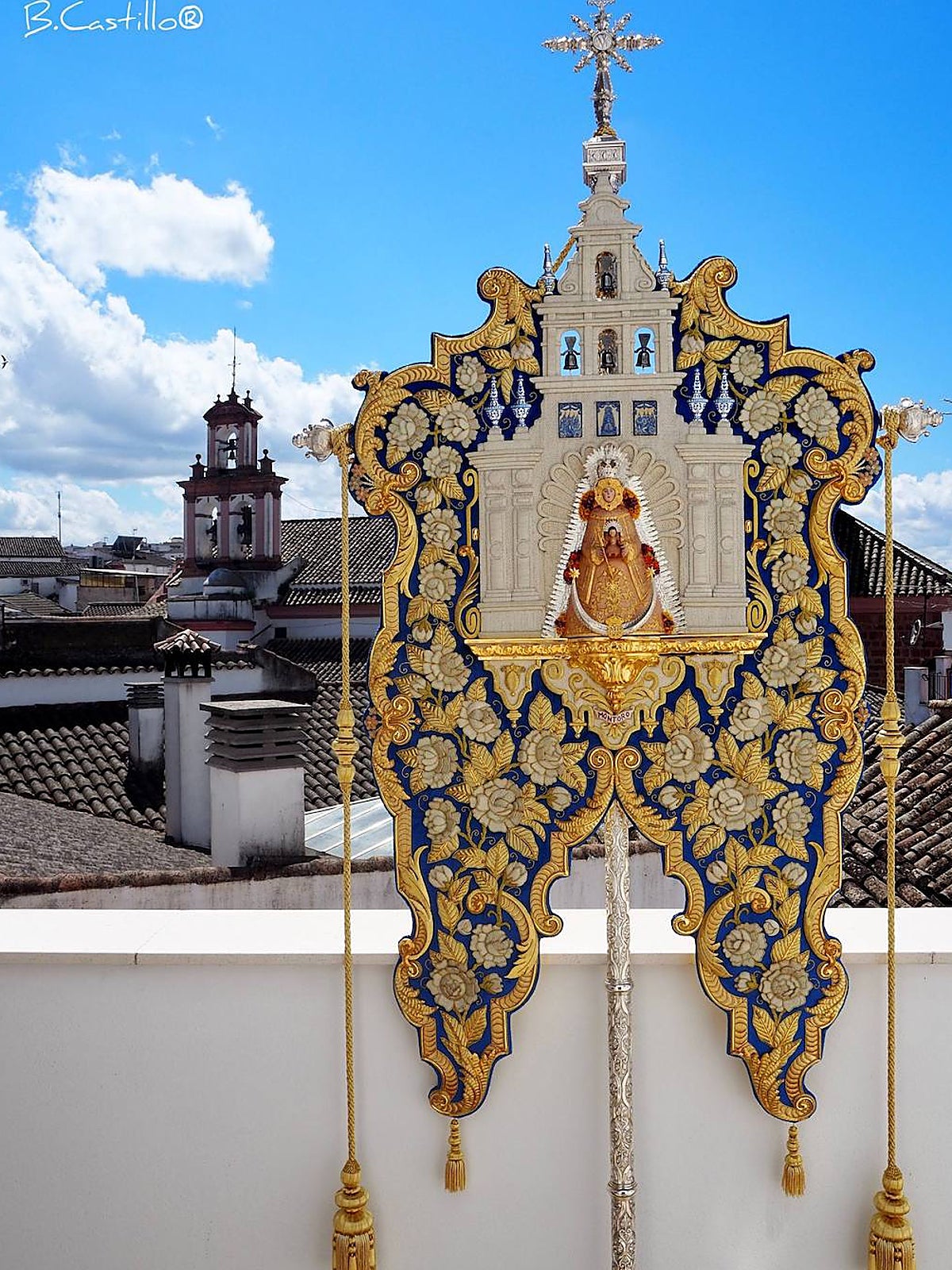 El Simpecado de la hermandad del Rocío de Montoro