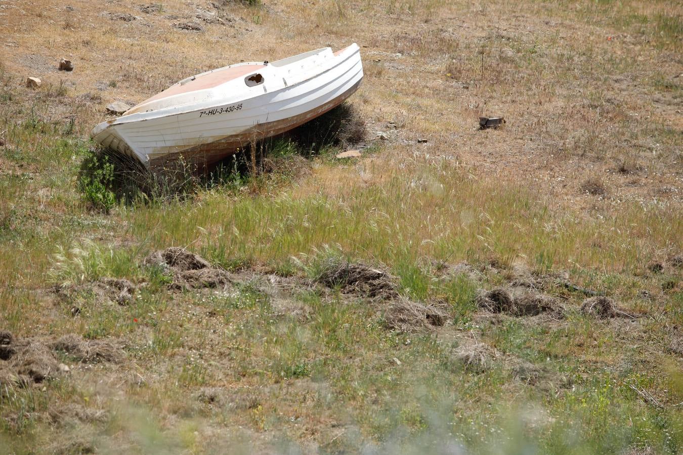 El impactante paisaje de sequía en los pantanos de Córdoba, en imágenes