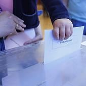 Los castellanos y leoneses que trabajen el 28M tendrán hasta cuatro horas para votar
