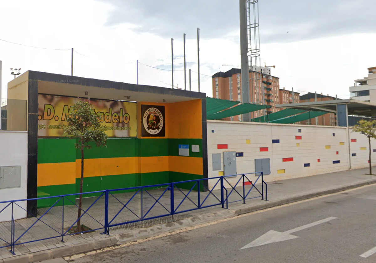 MÁLAGA: Graves insultos a una portera de trece años de Alhaurín de la  Torre: «Danos tu Instagram, que tienes un culazo»