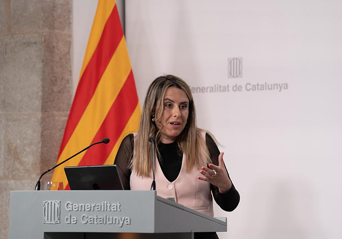 Patrícia Plaja, portavoz de la Generalitat, durante la rueda de prensa semanal el pasado 18 de abril