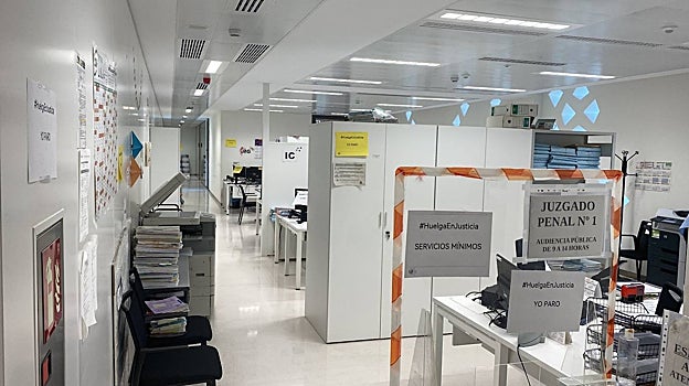 Aspecto que presentaba uno de los juzgados de lo Penal durante la huelga de funcionarios