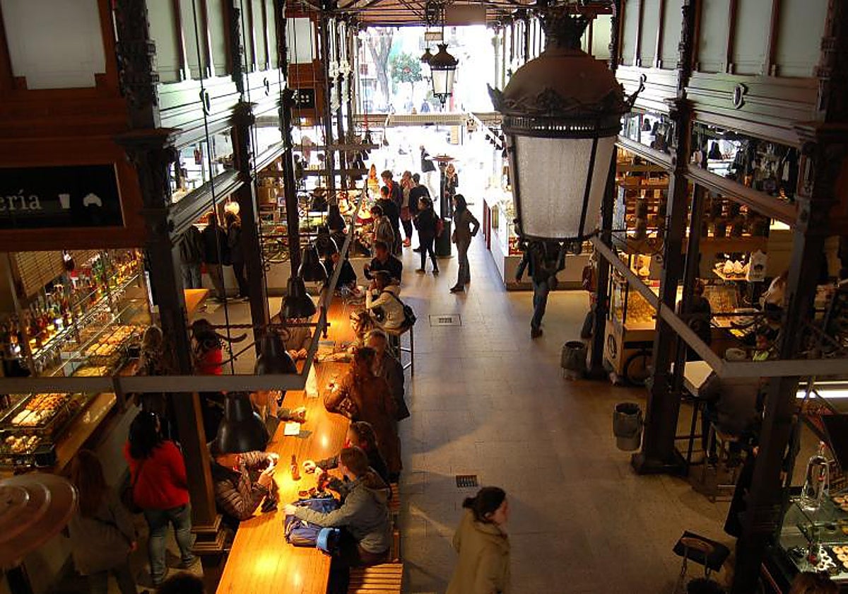 El interior del Mercado de San Miguel, en el centro de Madrid