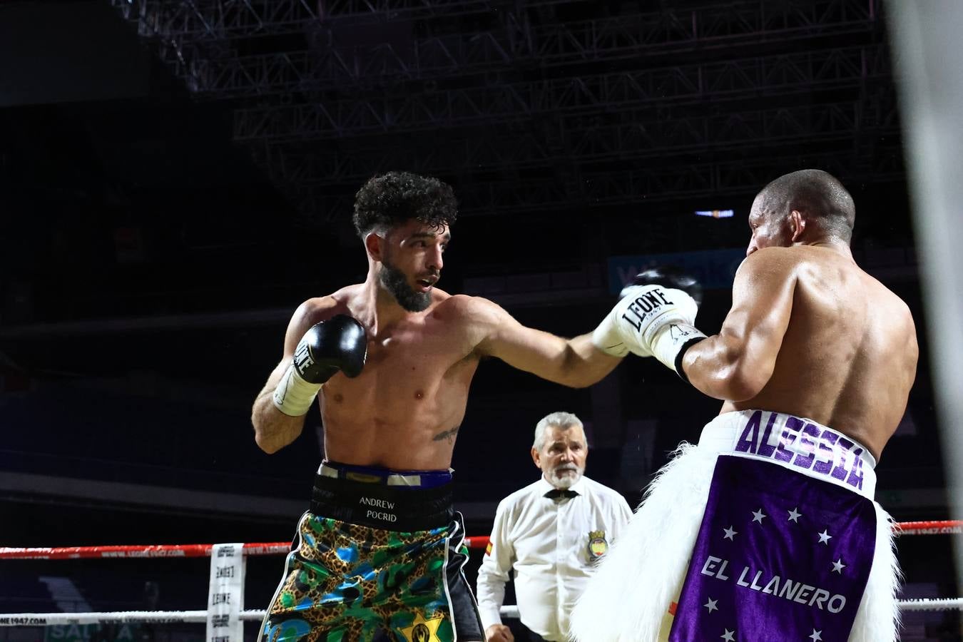 El combate ganador del cordobés José Luis Navarro &#039;El Cazador Jr.&#039; ante Ronny Landaeta, en imágenes