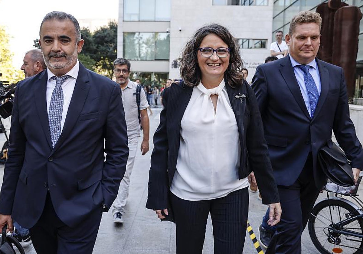 La exvicepresidenta de la Generalitat Valenciana, Mónica Oltra, a su llegada a la Ciudad de la Justicia en Valencia