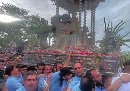 La Virgen de la Cabeza lleva el Cielo a la sierra de Andújar para miles de romeros