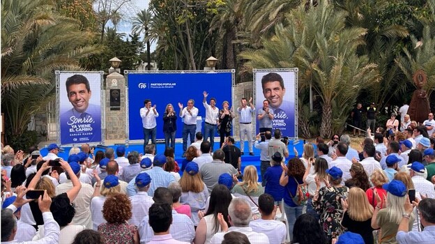 Presentación de candidatos populatees a las elecciones en la provincia de Alicante, celebrada este domingo en Elche