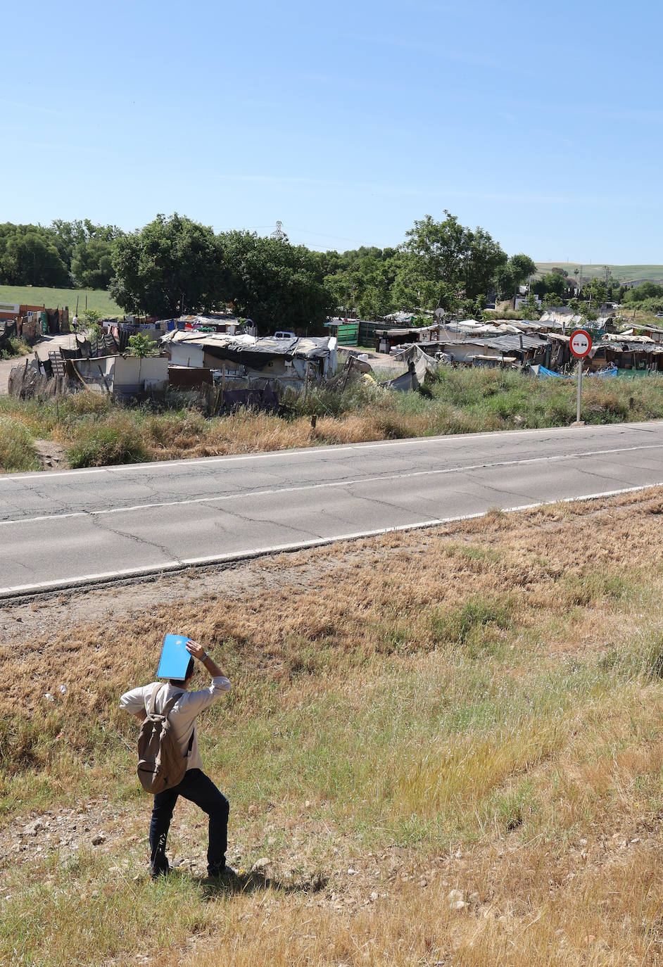 El poblado de chabolas del camino de Carbonell en Córdoba, en imágenes