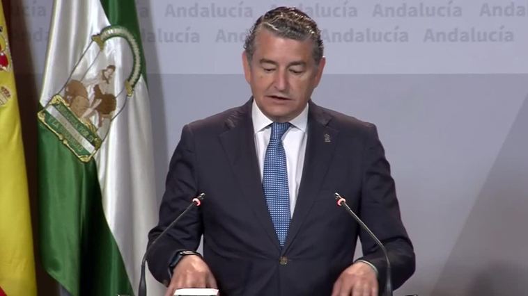 Andalucía rebaja los másteres habilitantes y congela el coste de las matrículas universitarias
