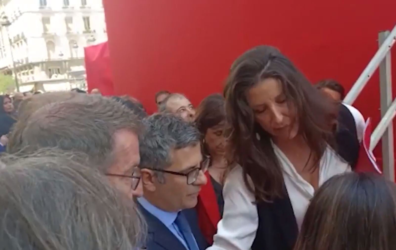 Del frío saludo entre Ayuso y Bolaños a la parada militar: las mejores imágenes del 2 de mayo en Madrid