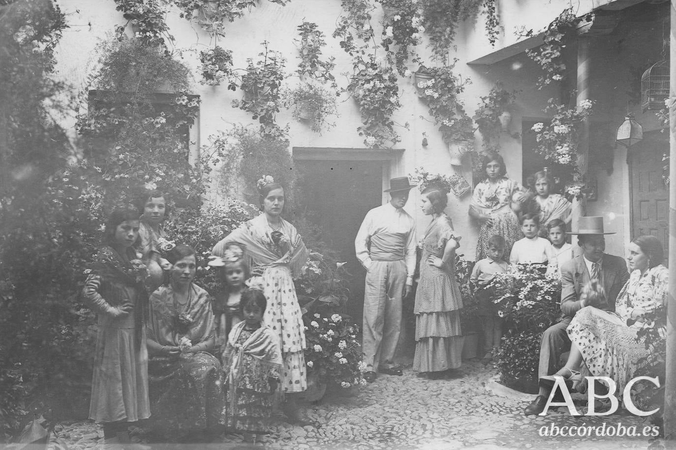 Así eran los Patios de Córdoba hace un siglo, en imágenes