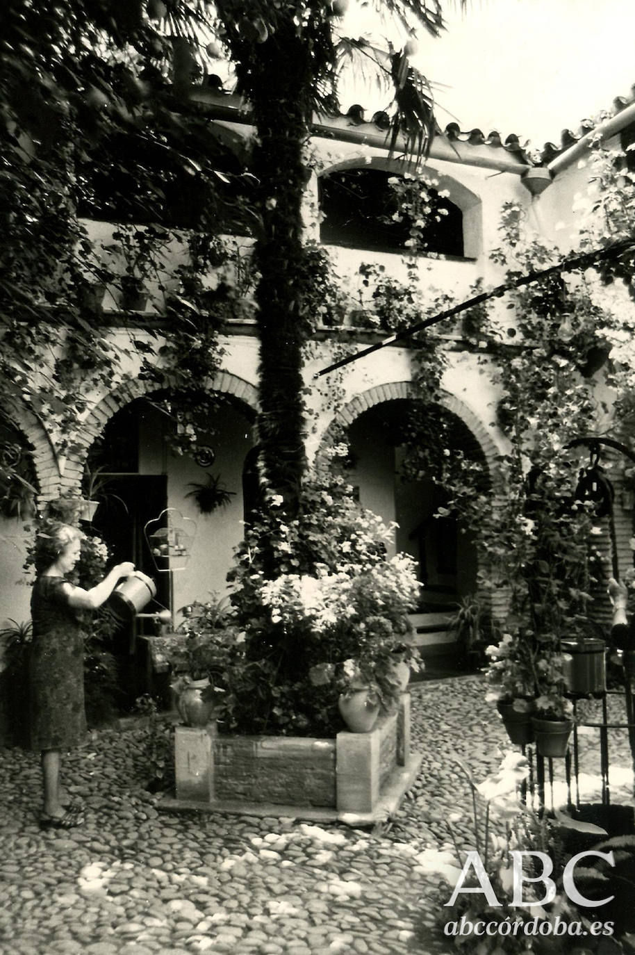 Así eran los Patios de Córdoba hace un siglo, en imágenes