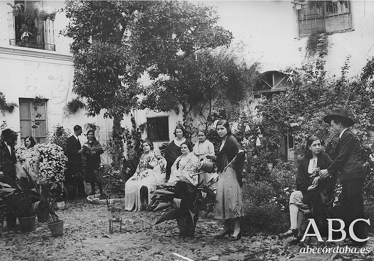Una de las fotografías de los Patios antiguos del archivo de ABC Córdoba