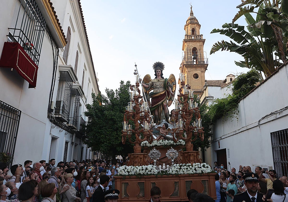 Cielo azul sobre San Rafael, a la salida del Juramento el pasado 7 de mayo de 2022