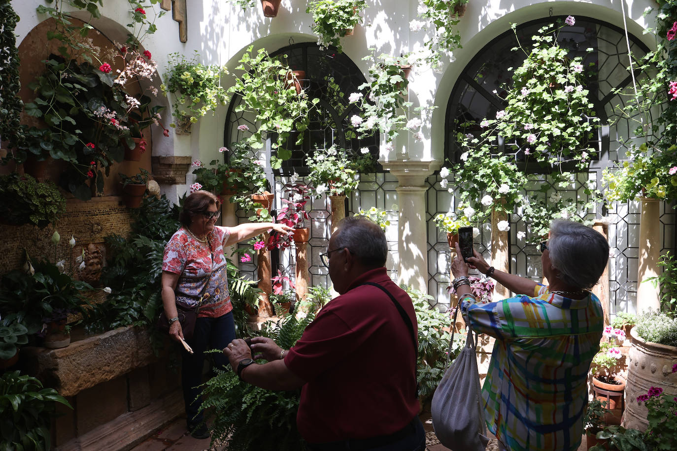 Patios de Córdoba 2023 | La exuberante ruta de San Basilio, en imágenes