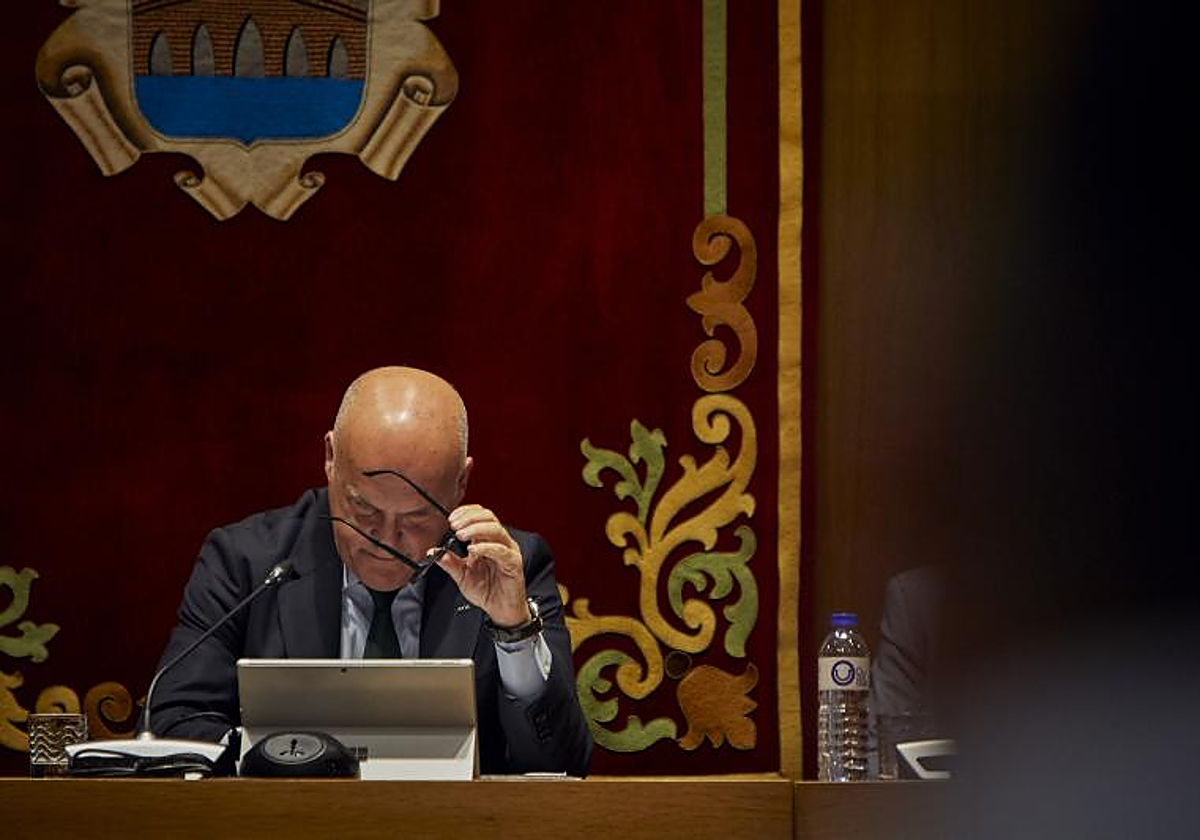 El presidente de la Diputación, Manuel Baltar, este jueves en el pleno