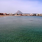 Una mujer de 76 años muere ahogada en una playa de Xàbia