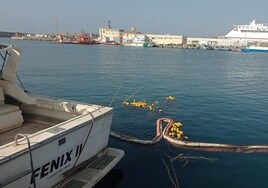 Pescadores de Almería denuncian la pasividad del Gobierno ante la invasión de buques ilegales marroquíes