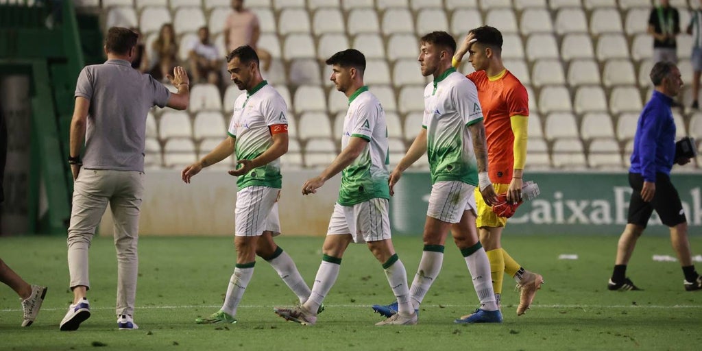Vídeo | Resumen y goles del Córdoba CF - Racing de Ferrol