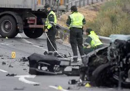 Grave accidente de tráfico en Málaga: mueren dos chicas en una colisión frontal en Coín