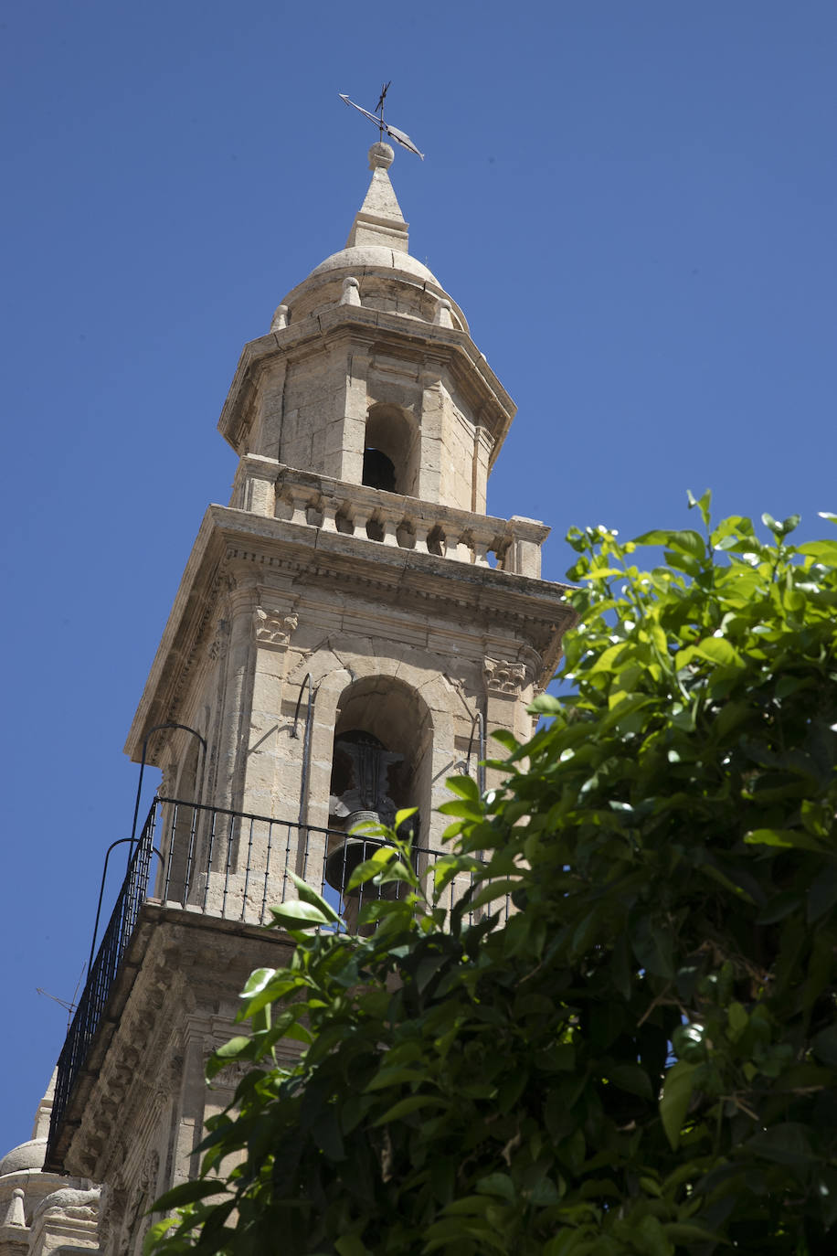 La rejuvenecida fachada de la iglesia del Juramento de San Rafael en Córdoba, en imágenes