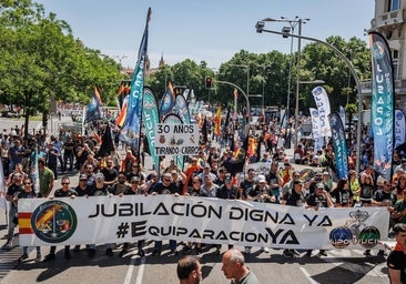 Policías y guardias civiles salen a la calle por una jubilación digna