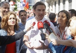 Juan Lobato, el candidato más arropado por los ministros socialistas del Gobierno