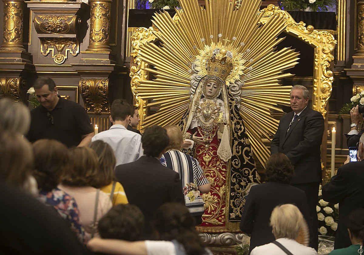 Besamanos a la Virgen de los Dolores, el 12 de mayo de 2019
