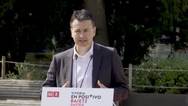 Ministro de Industria llama a votar frente a los "recortes" que representa el PP