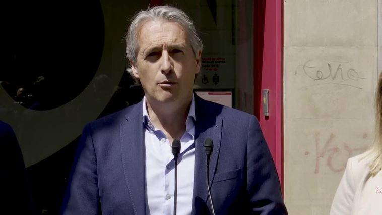 De la Serna (PP) cree un "auténtico dislate" la política de vivienda del Gobierno