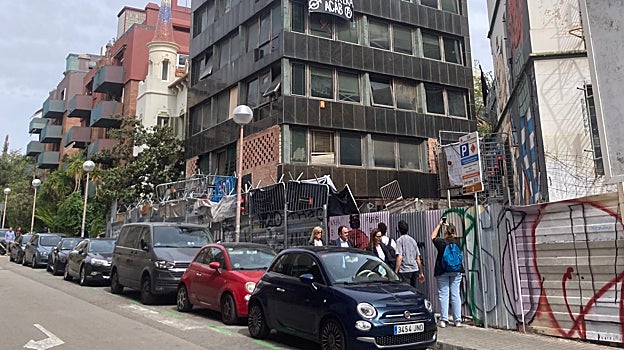 Los dos bloques ocupados en la Bonanova