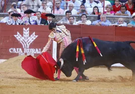 El triunfo de Manuel Román en su debú en la plaza de toros de Córdoba, en imágenes