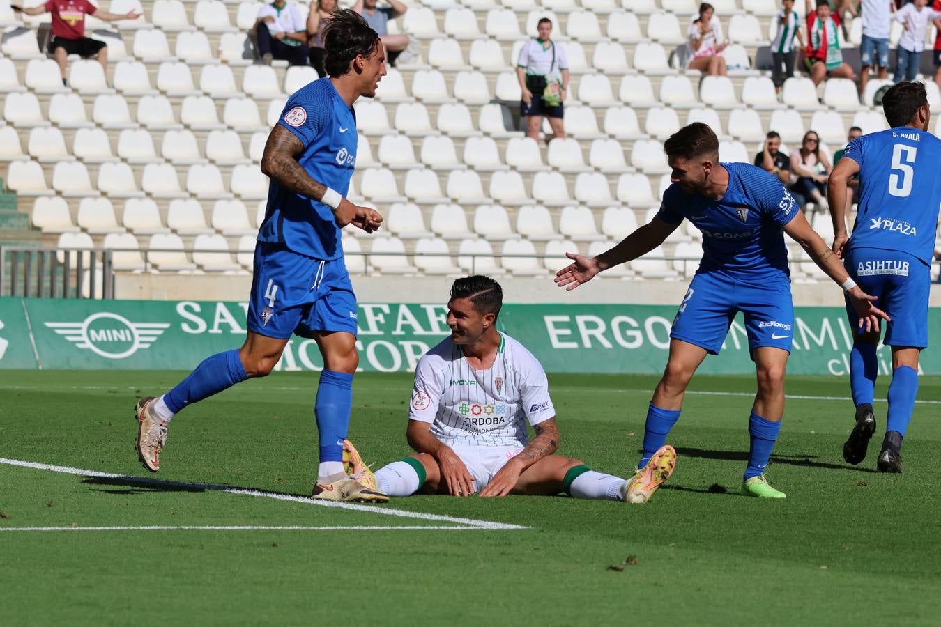 El empate del Córdoba CF ante el San Fernando, en imágenes