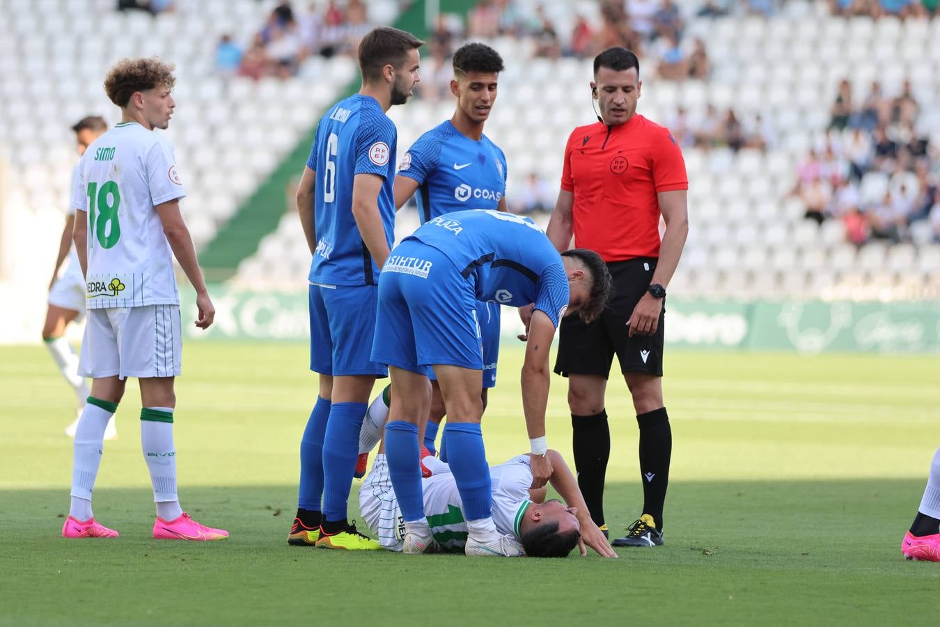 El empate del Córdoba CF ante el San Fernando, en imágenes