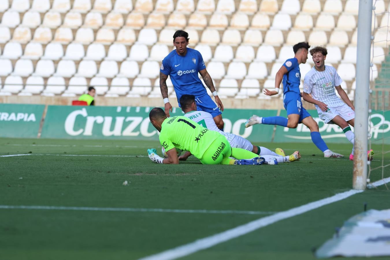 El empate del Córdoba CF ante el San Fernando, en imágenes