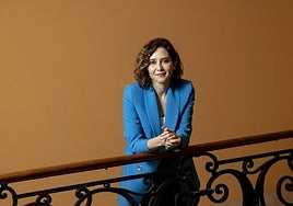 Isabel Díaz Ayuso , de hormiga obrera a reina de la colmena en cuatro años