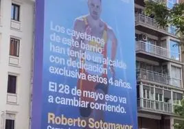 Cartel polémico de Podemos en el barrio Salamanca: llama 'cayetanos' a los vecinos y acusa a Almeida de darle «dedicación exclusiva»