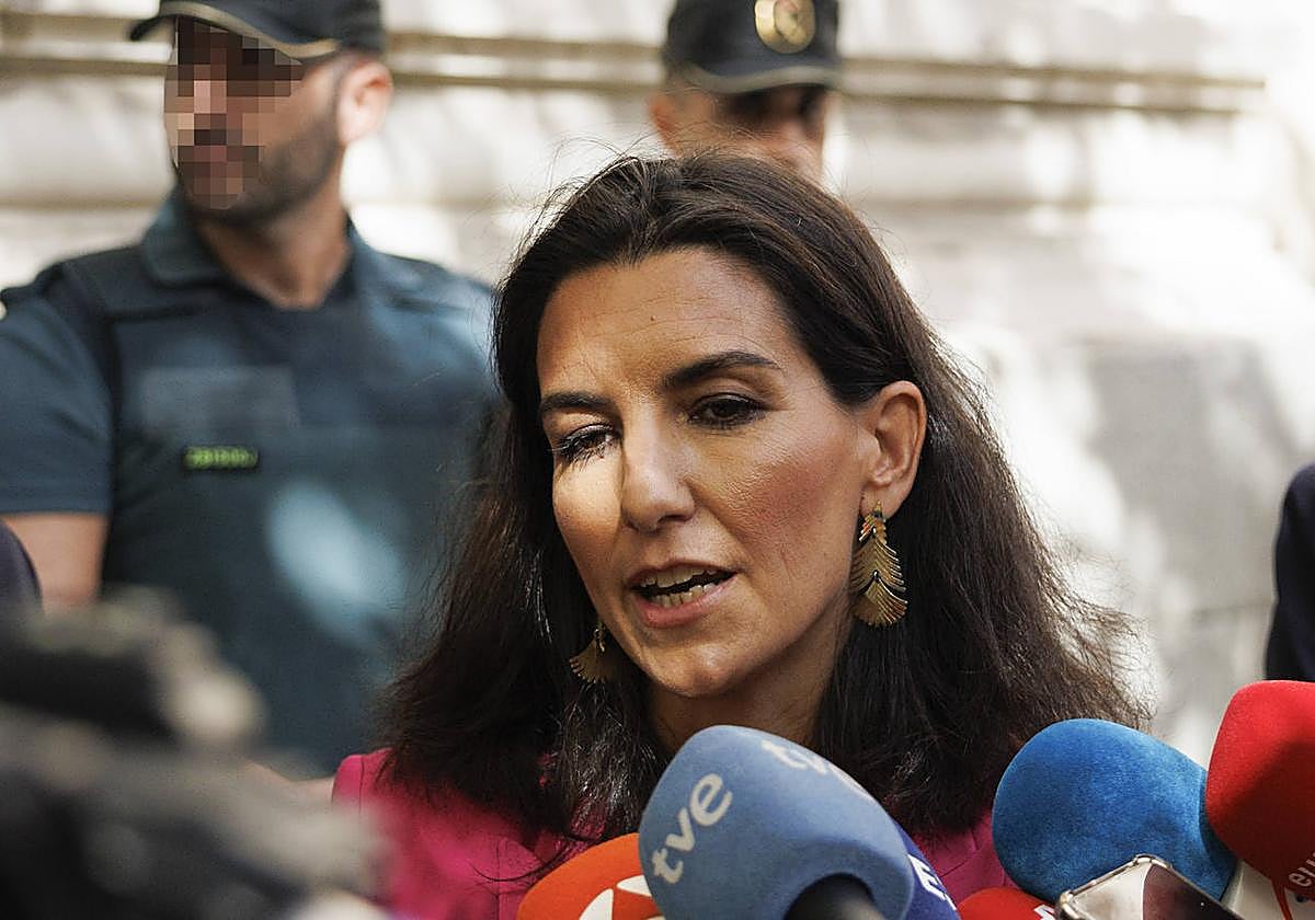 Rocío Monasterio comparece ante los medios