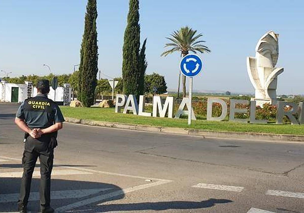 Una patrulla del a Guardia Civil de Palma del Río