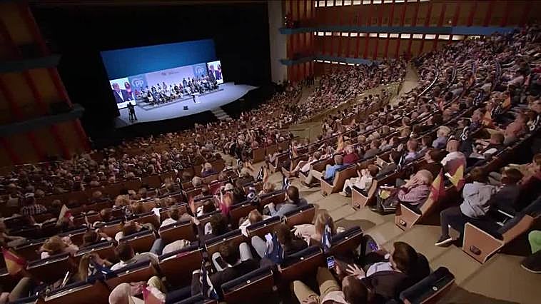 Feijóo ataca a Sánchez por no rectificar su "mezquindad" de que el PP no quiso acabar con ETA"