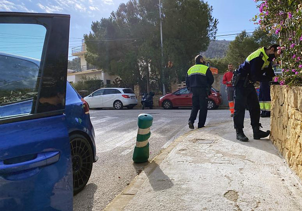 Imagen de archivo de agentes de la Policía Local durante una intervención