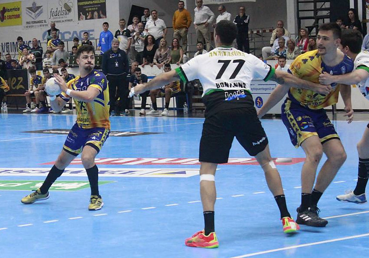 El Ángel Ximénez Puente Genil durante un partido esta temporada