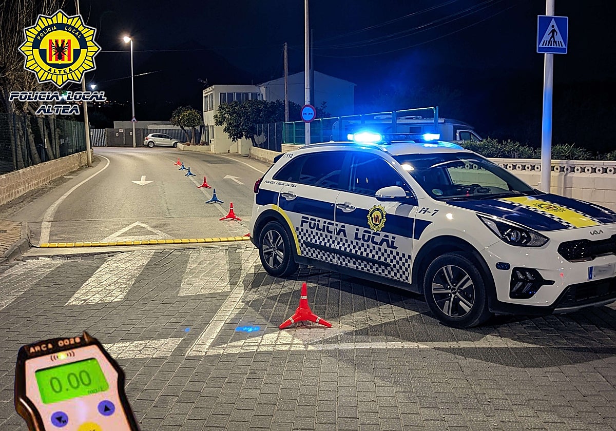 Imagen de un coche patrulla de la Policía Local de Altea, difundida en sus redes sociales