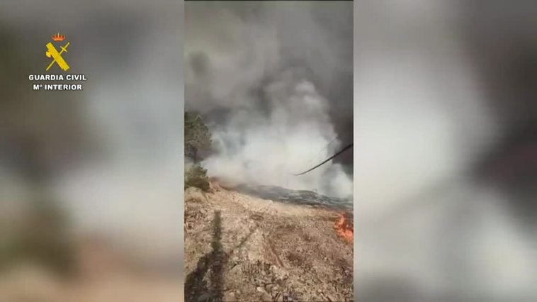 Durante el fin de semana se prevé que puedan llegar chubascos que debiliten el incendio de Las Hurdes que ya está en la Sierra de Gata